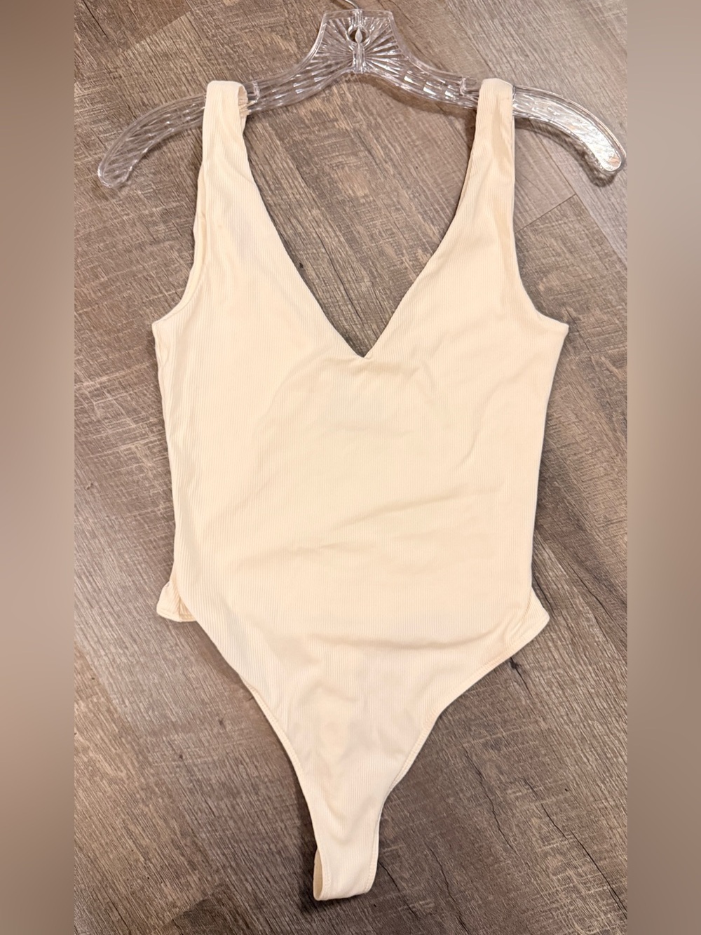 House of Harlow 1960 Cream Ribbed V-Neck Bodysuit